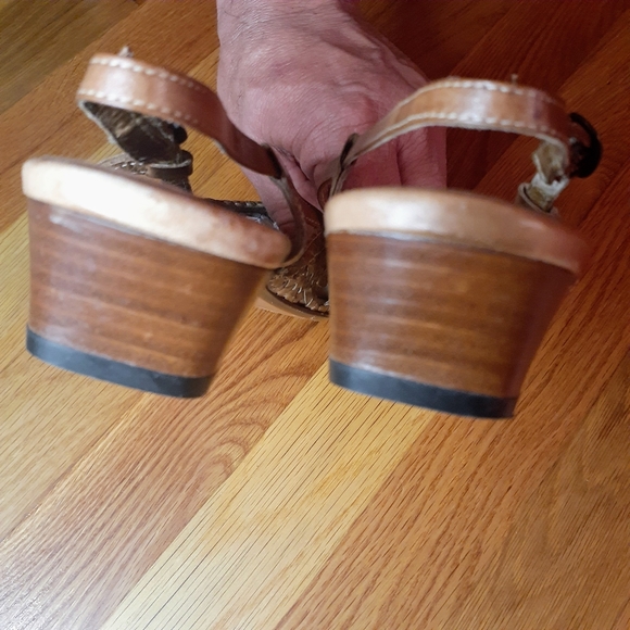 Vintage Sesto Meucci 90's Woven Stacked Heel Sandal  Tan  7.5 Sesto Meucci - Picture 3 of 4